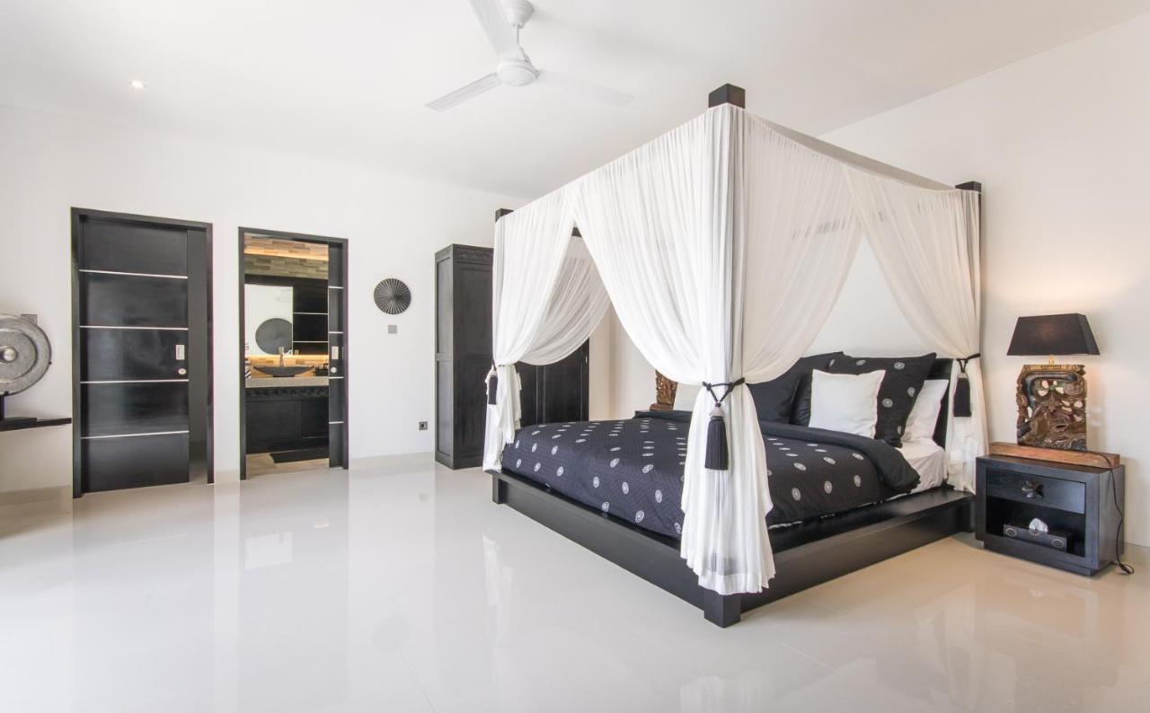 Lora * Seminyak (Bali)